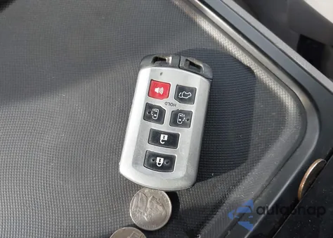 2015 Toyota Sienna Xle 8 Passenger из США, поврежденный, VIN 5TDYK3DCXFS628494